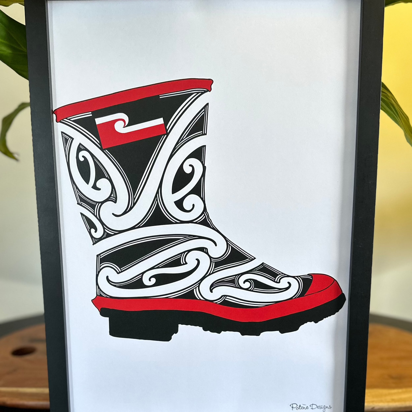 Whero Band Print