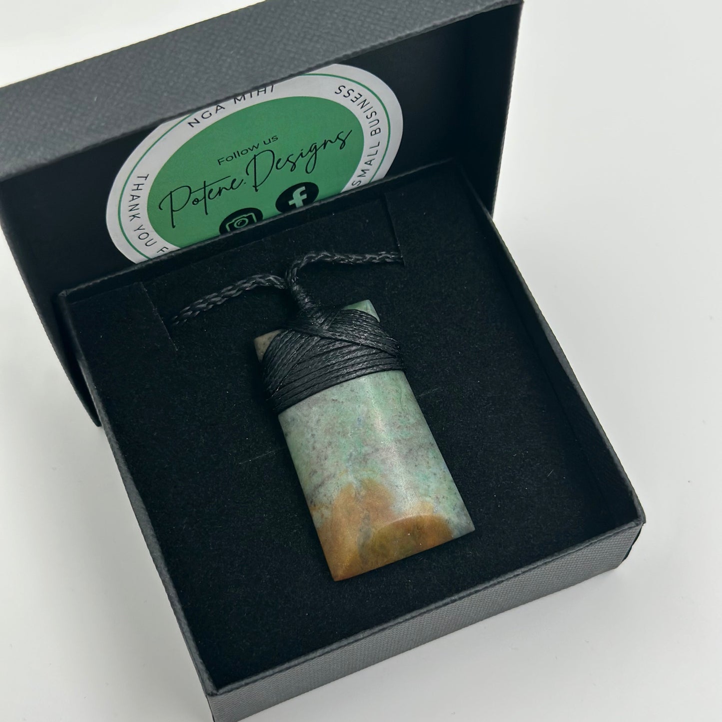Pounamu Toki 10