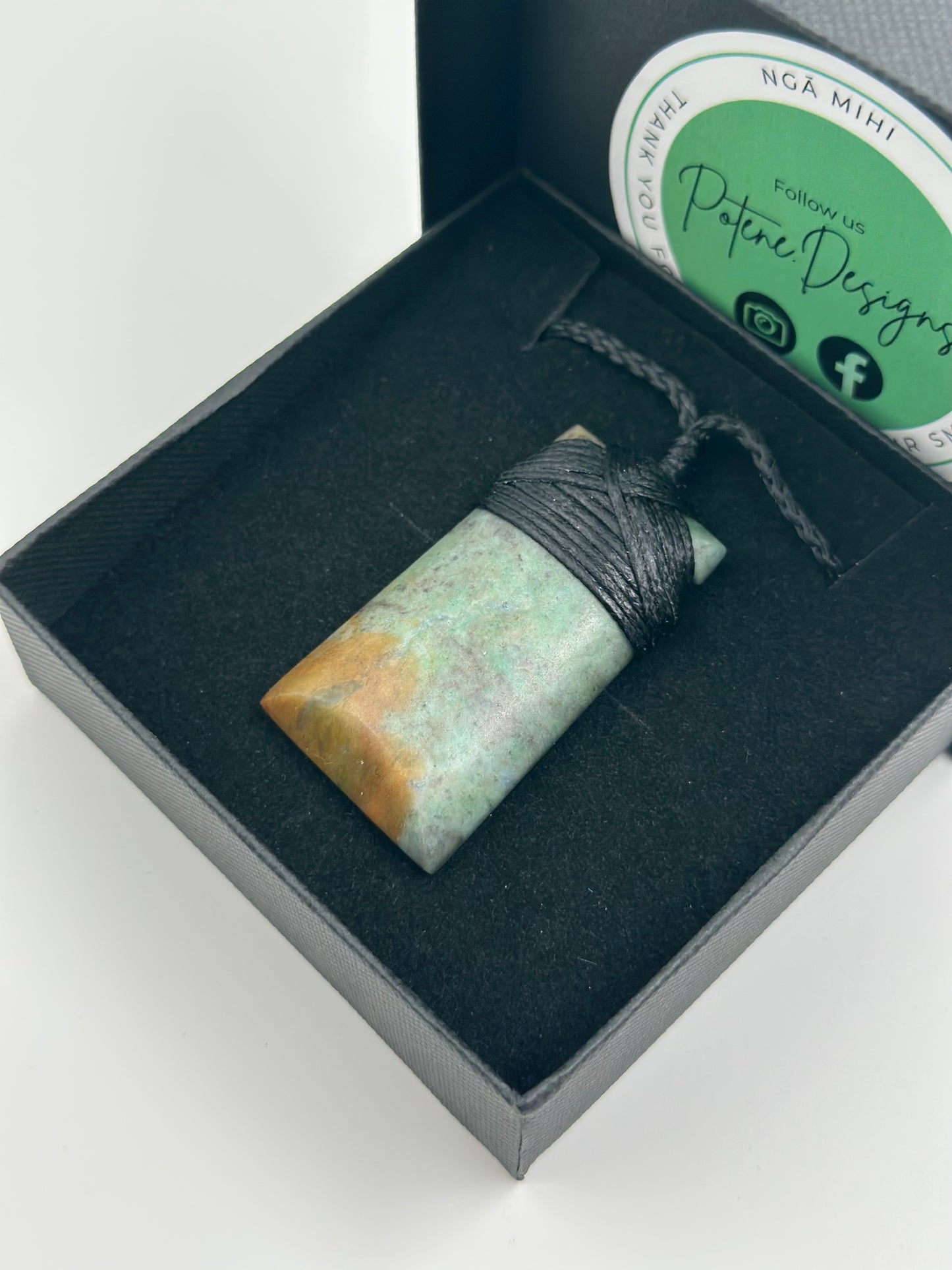 Pounamu Toki 10