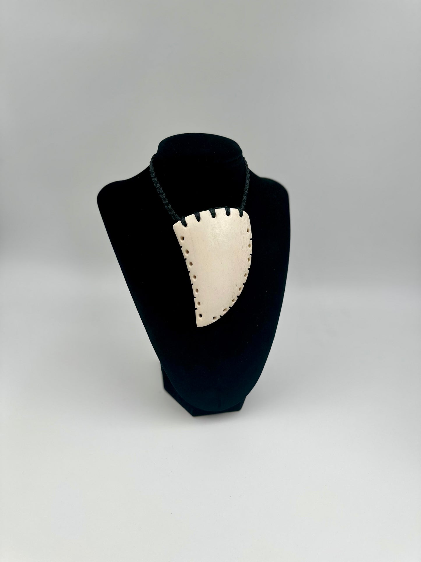 Whale Bone Niho 1