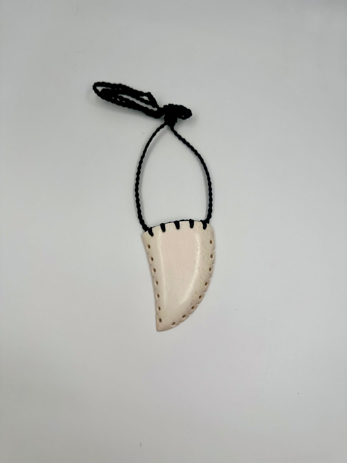 Whale Bone Niho 1
