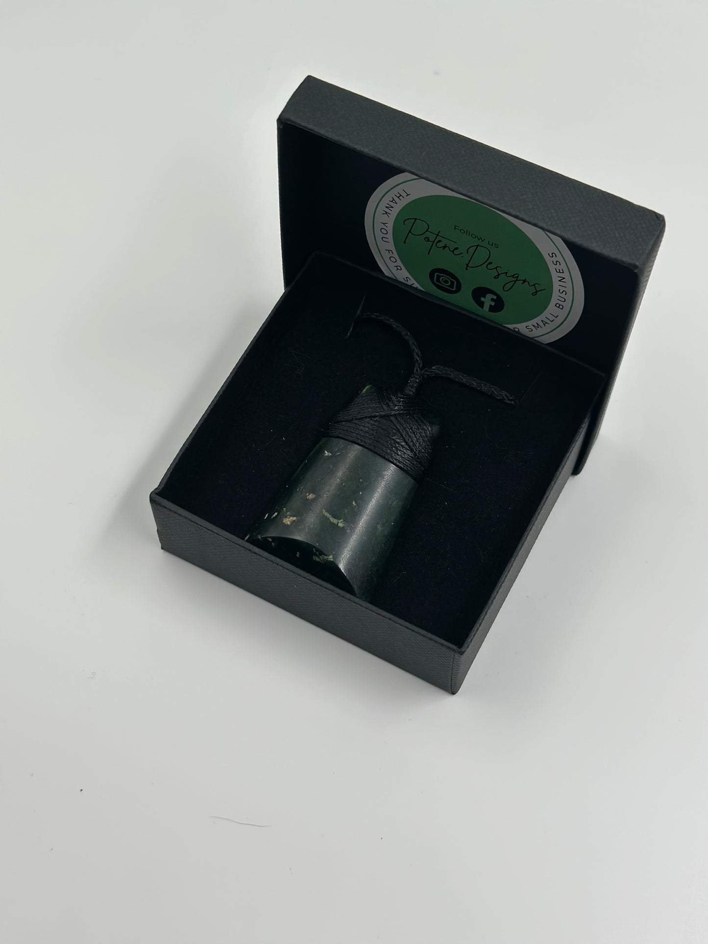 Pounamu Toki 4