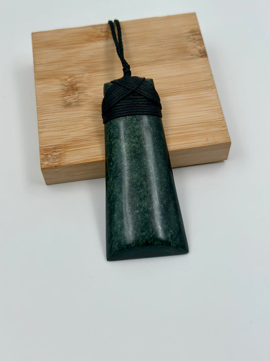 Pounamu Toki 69