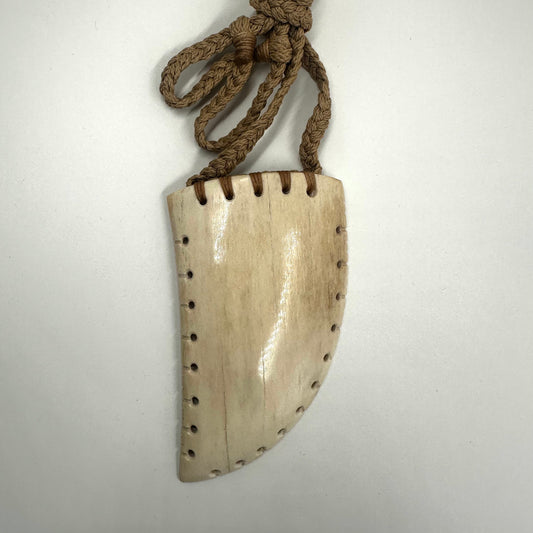 Whale Bone Niho