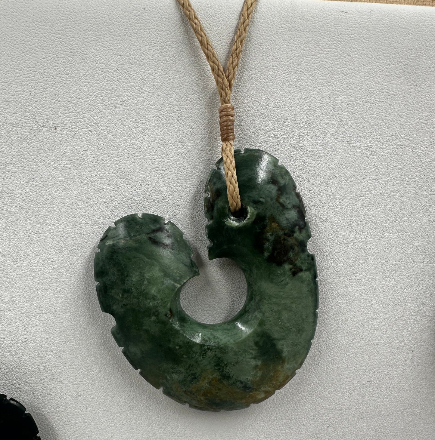 Pounamu Hei Matau