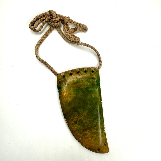 Pounamu Niho