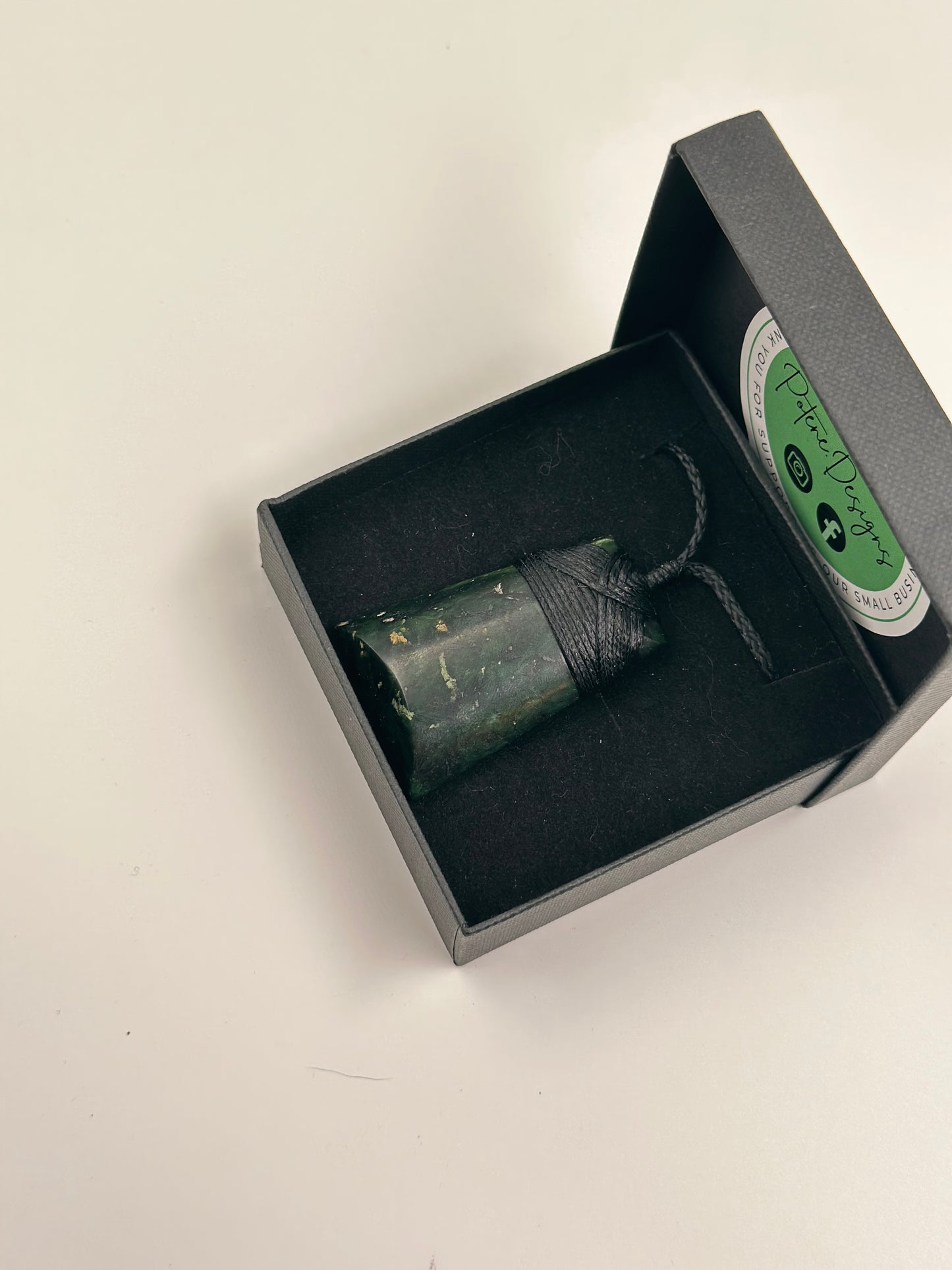 Pounamu Toki 4