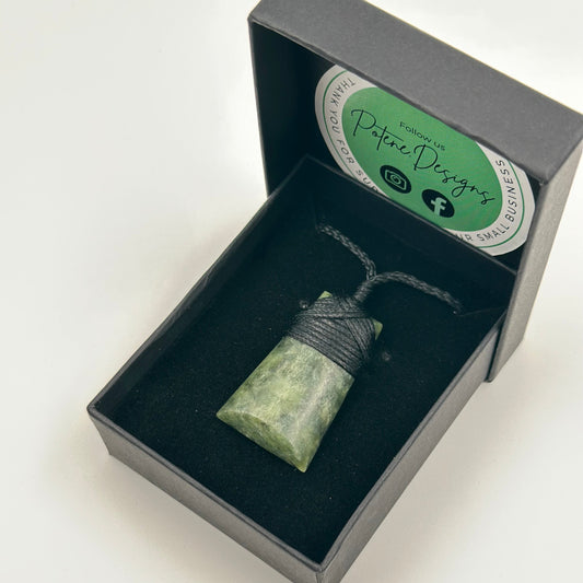 Pounamu Toki 1