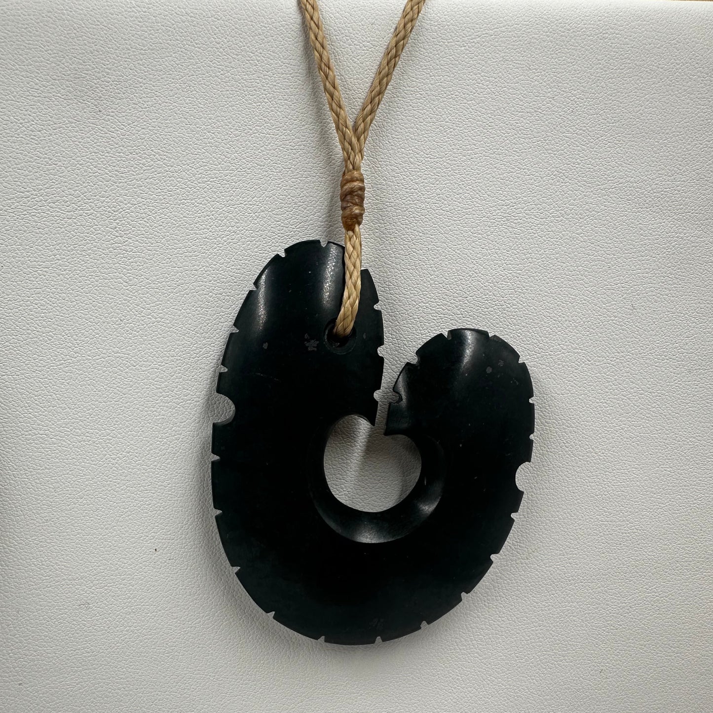Pounamu Hei Matau