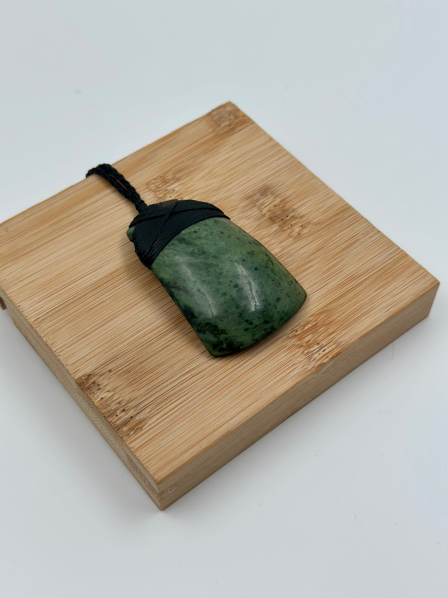 Pounamu Toki 75