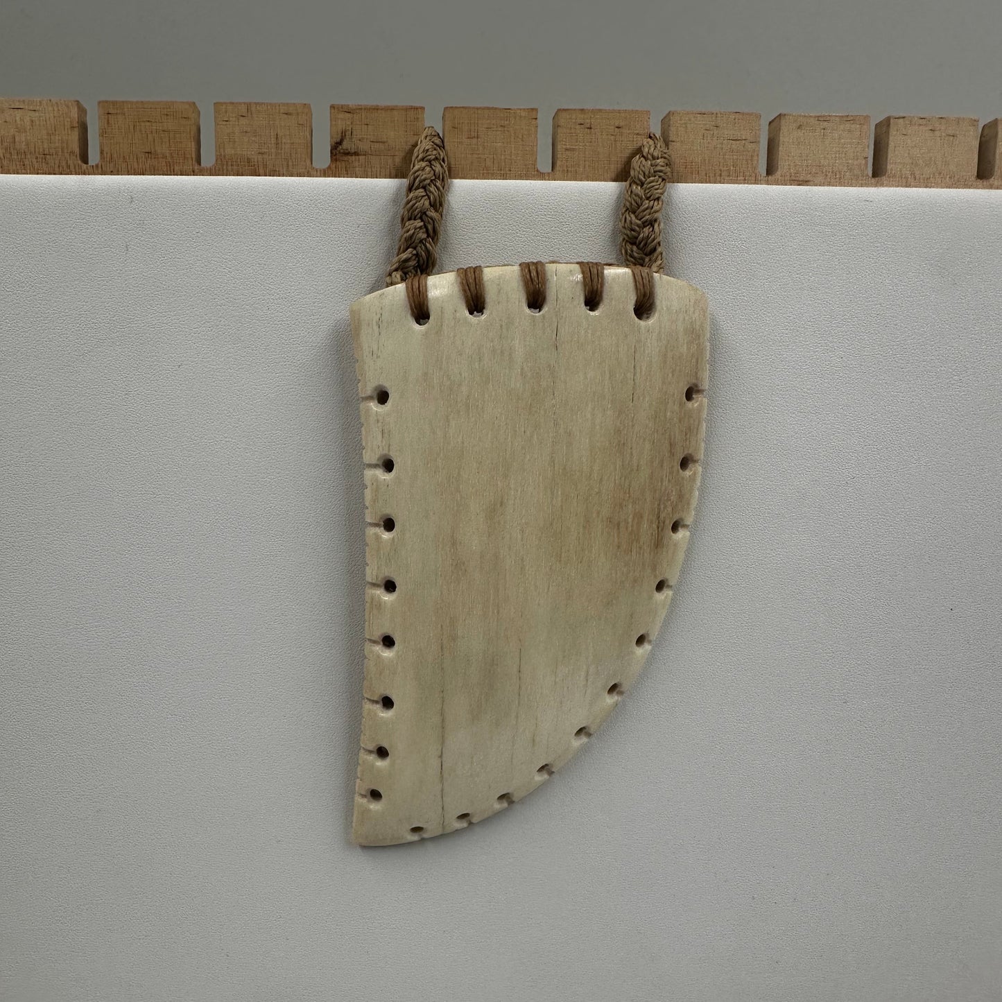 Whale Bone Niho