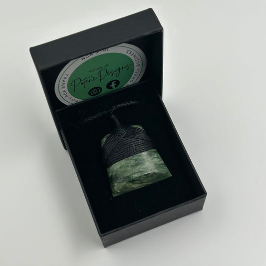Pounamu Toki 8